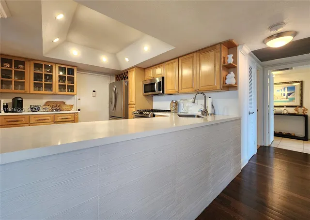 $5,000 | 2030 South Ocean Drive, Unit 1107, Hallandale Beach, FL 33009