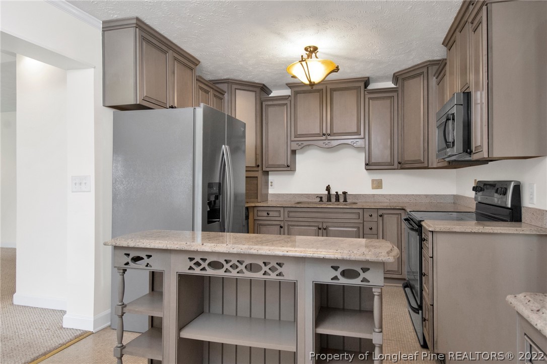 205 Rockcrest Road Fayetteville, NC 28311 - Photo 7 of 30 Gallery Image 7