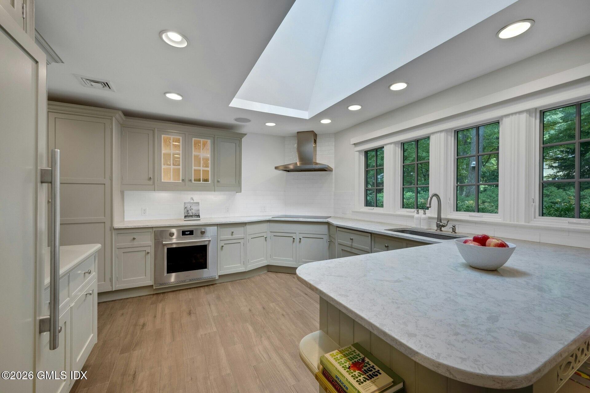 23 Mill Stream Road Stamford, CT 06903 - Photo 9 of 24 019-496278-MC8_9982_14816681