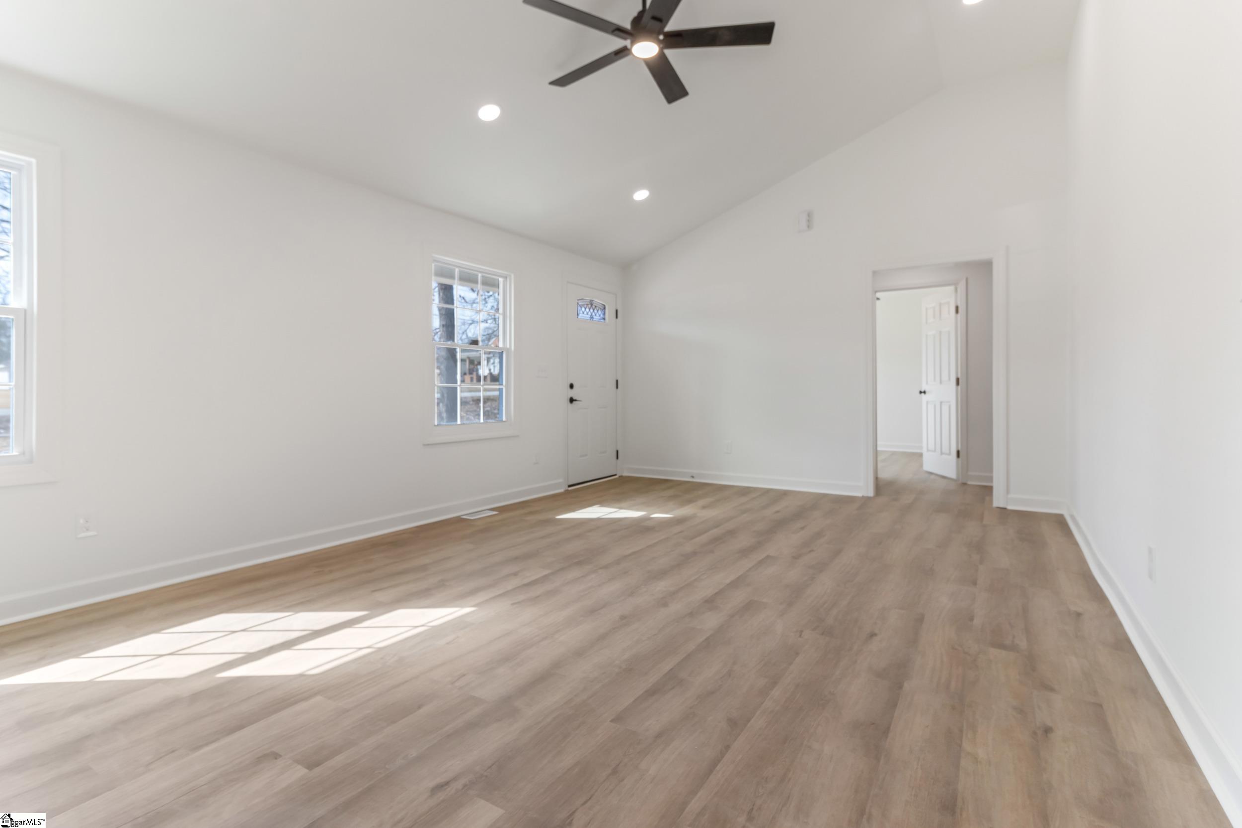 102 Artillery Road Taylors, SC 29687 - Photo 21 of 45