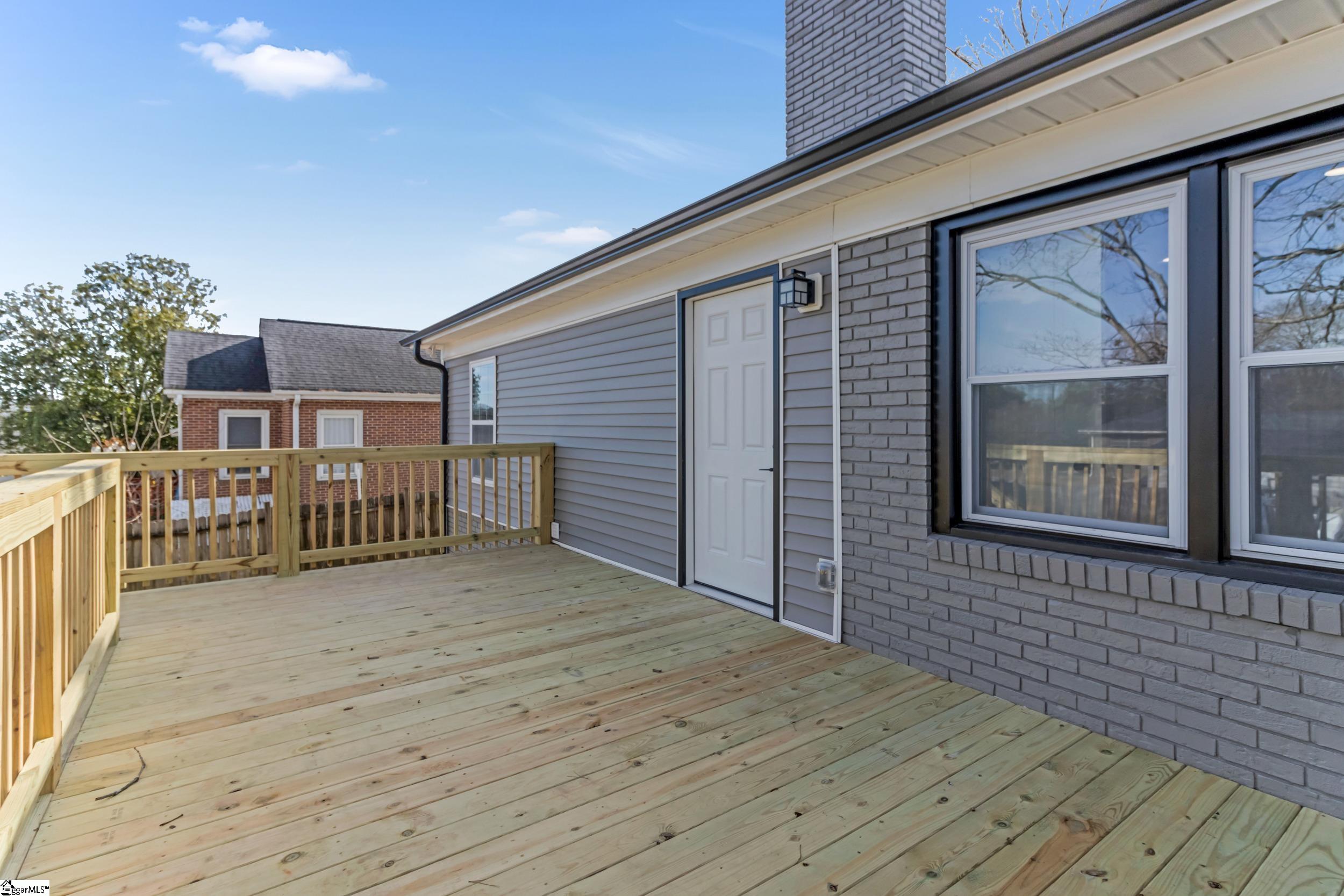 102 Artillery Road Taylors, SC 29687 - Photo 27 of 45