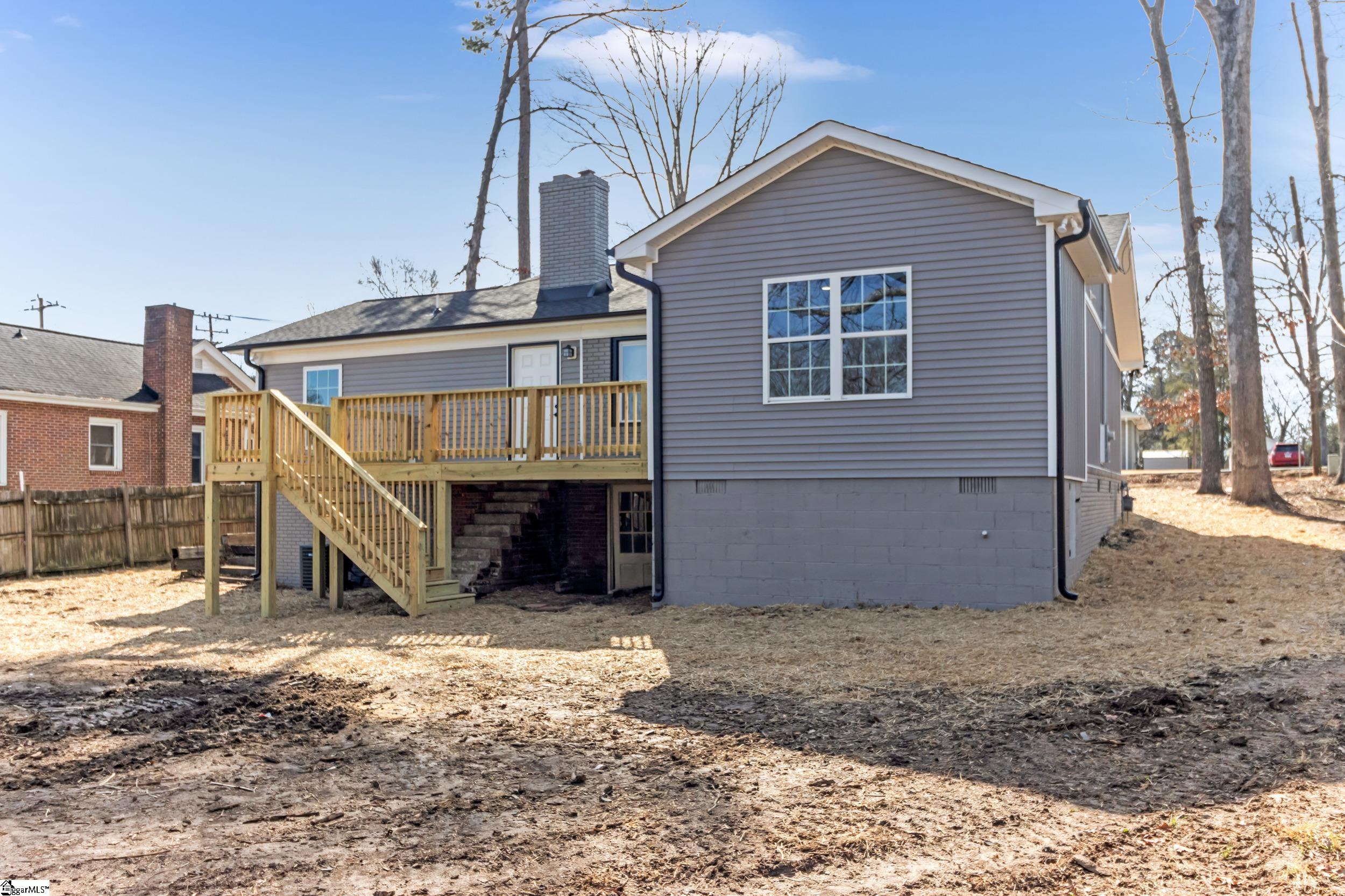 102 Artillery Road Taylors, SC 29687 - Photo 30 of 45