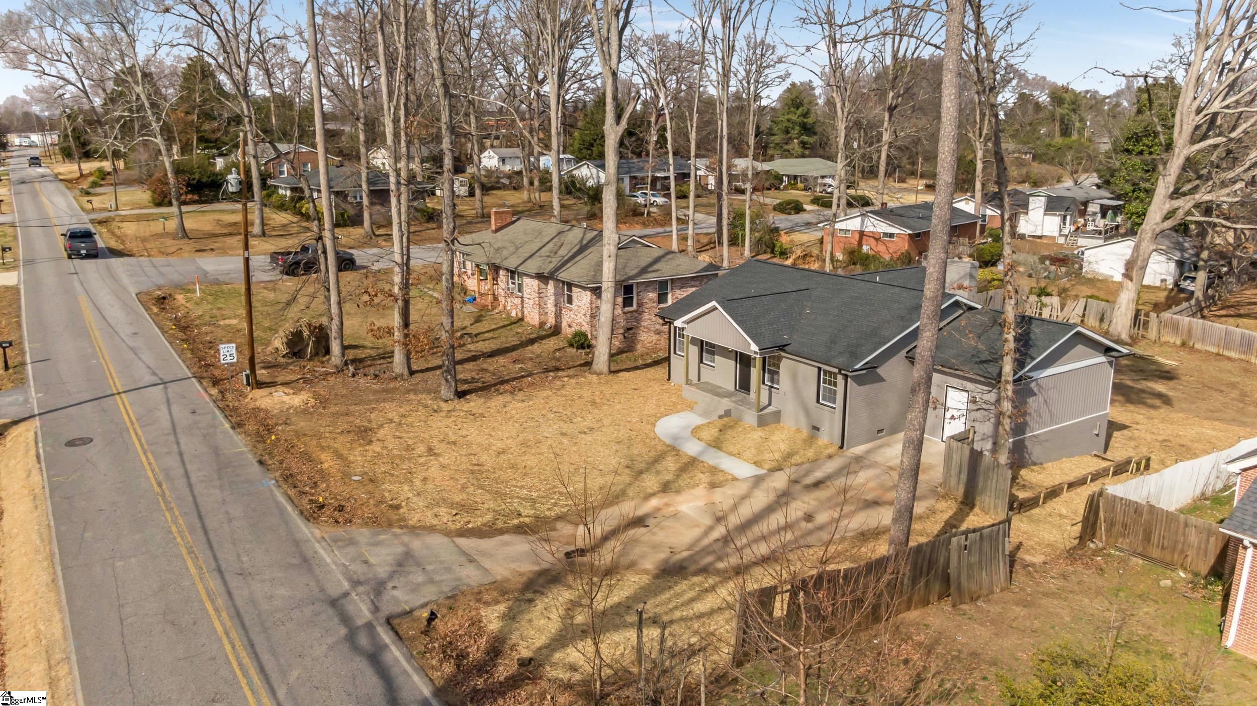 102 Artillery Road Taylors, SC 29687 - Photo 33 of 45