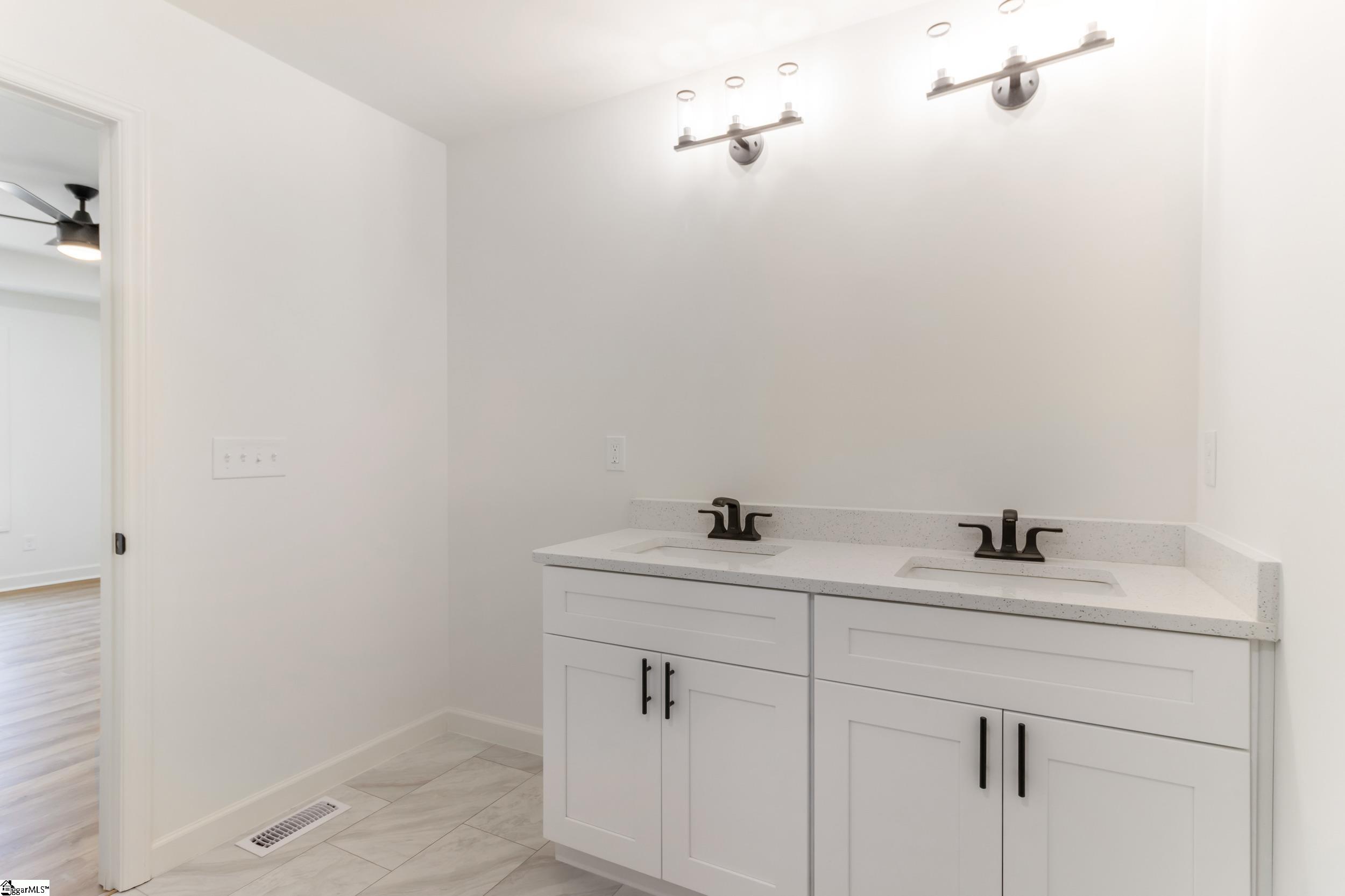 102 Artillery Road Taylors, SC 29687 - Photo 37 of 45