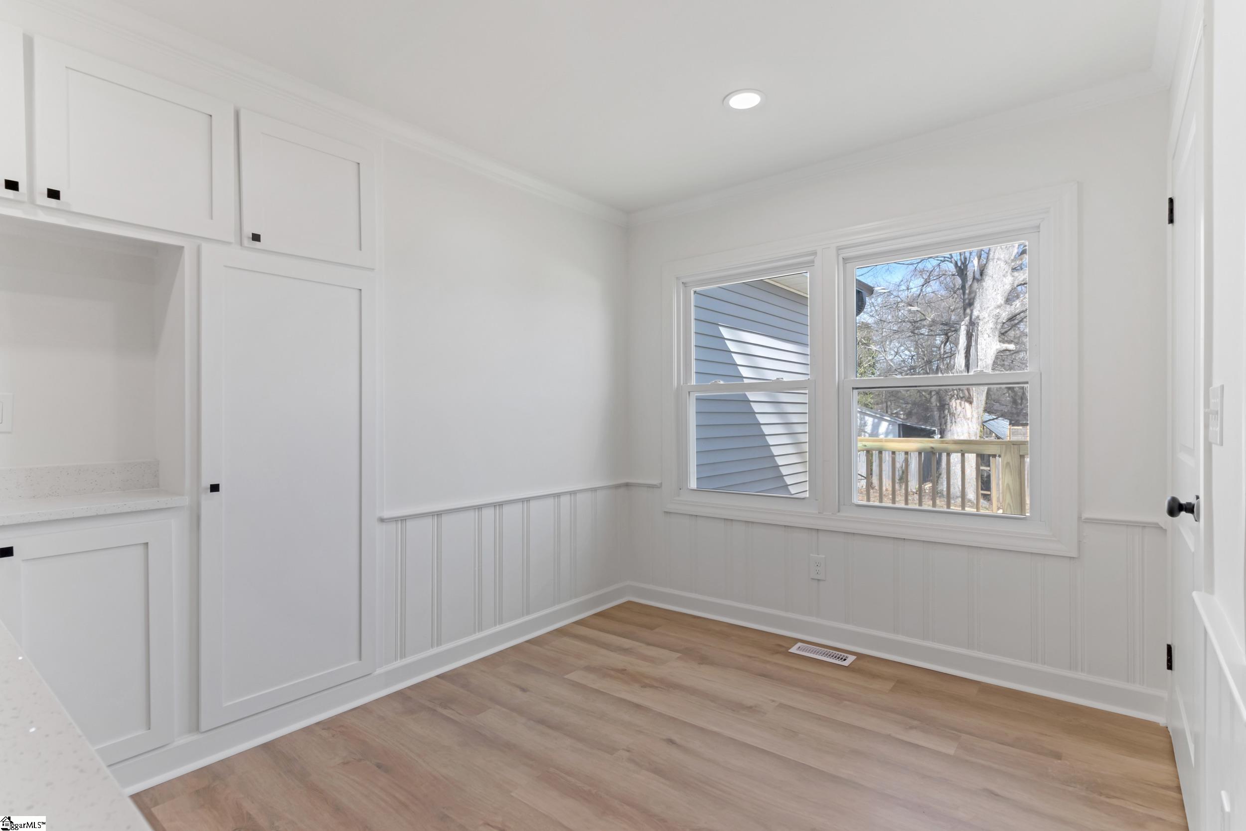 102 Artillery Road Taylors, SC 29687 - Photo 4 of 45