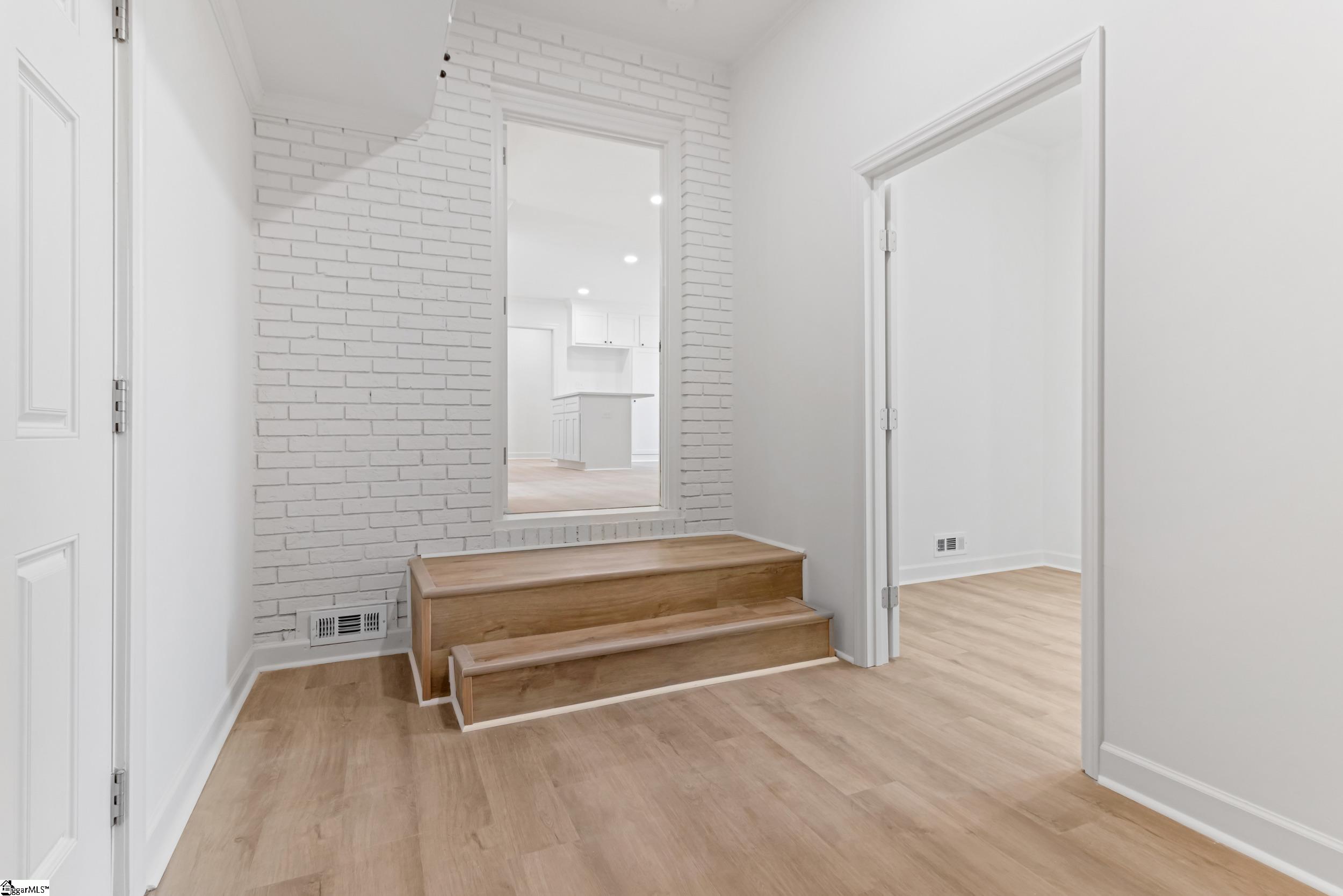 102 Artillery Road Taylors, SC 29687 - Photo 8 of 45