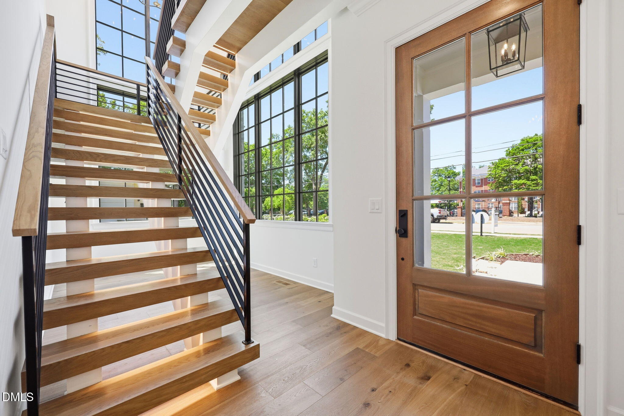 906 North Blount Street Raleigh, NC 27604 - Photo 4 of 69