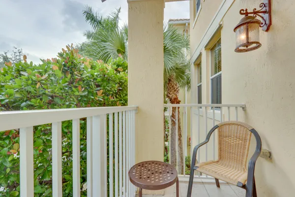 $3,200 | 1365 Vía De Pepi, Boynton Beach, FL 33426