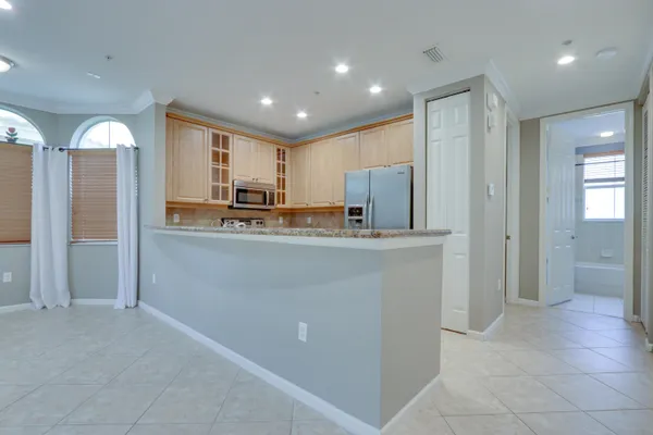 $3,200 | 1365 Vía De Pepi, Boynton Beach, FL 33426