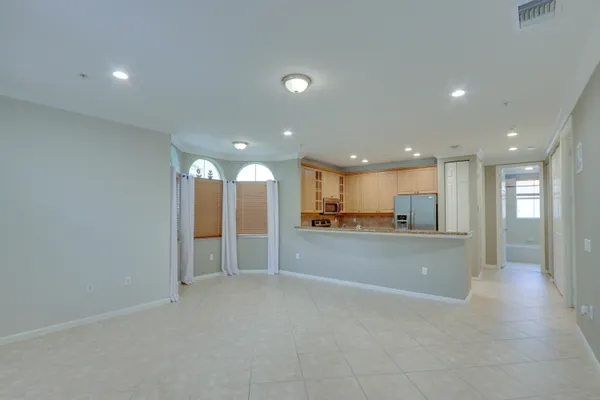 $3,200 | 1365 Vía De Pepi, Boynton Beach, FL 33426