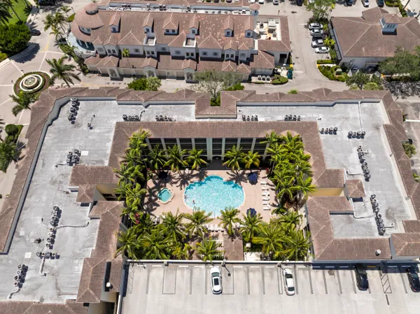 $3,200 | 1365 Vía De Pepi, Boynton Beach, FL 33426