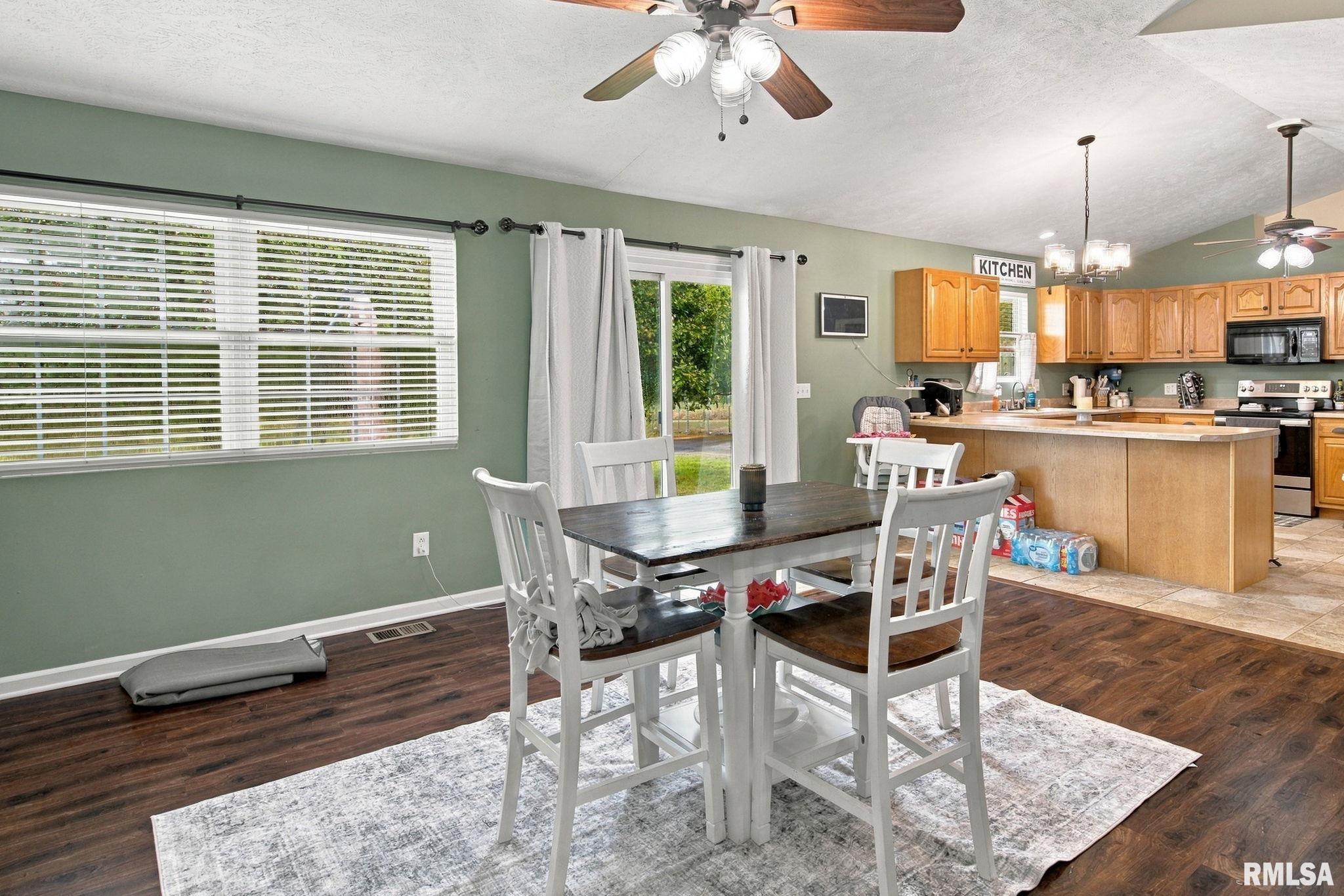 9983 Stilleys Mill Road Marion, IL 62959 - Photo 7 of 26 Gallery Image 7