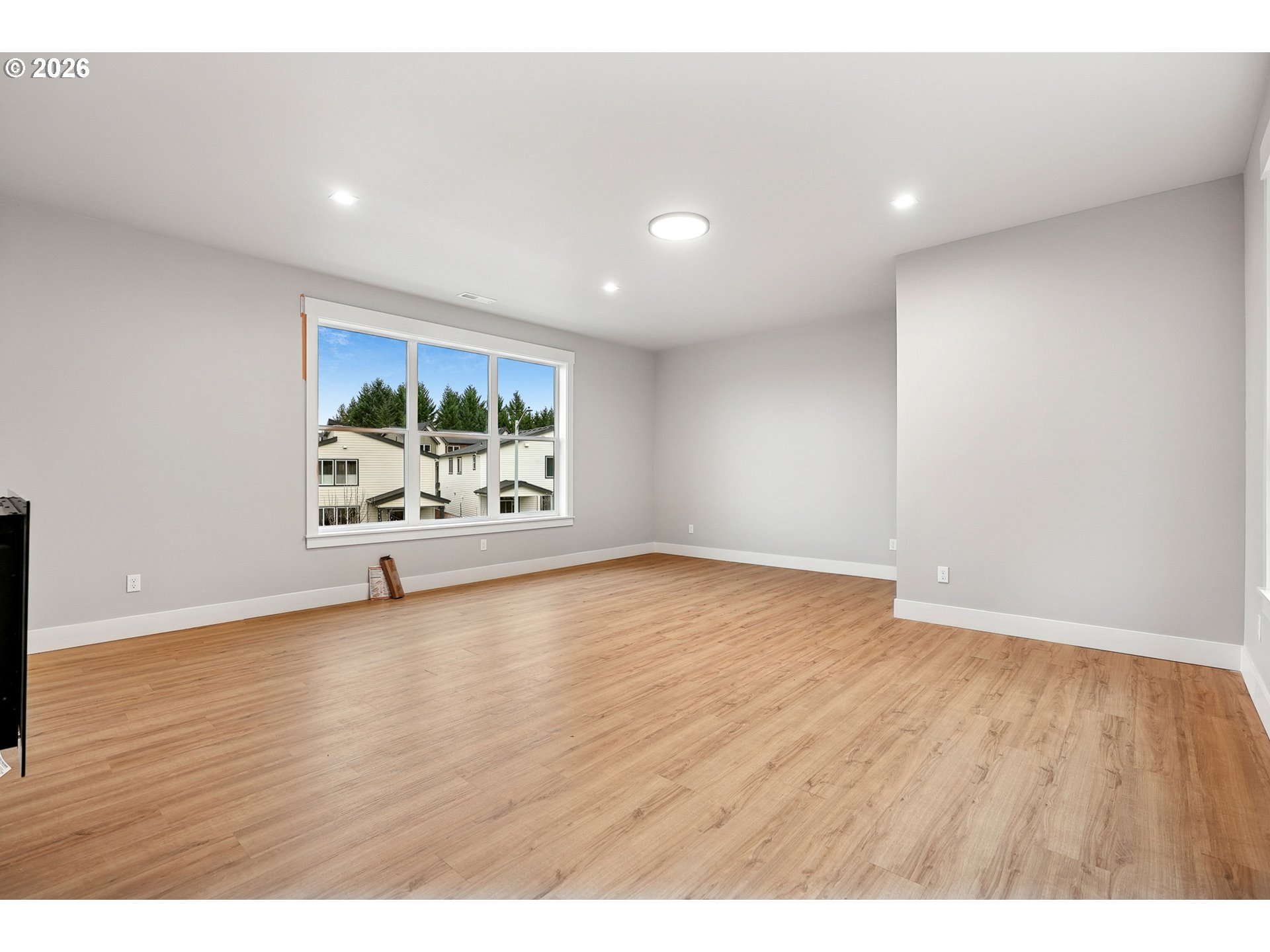 8819 Southwest 176th Avenue Beaverton, OR 97007 - Photo 14 of 41