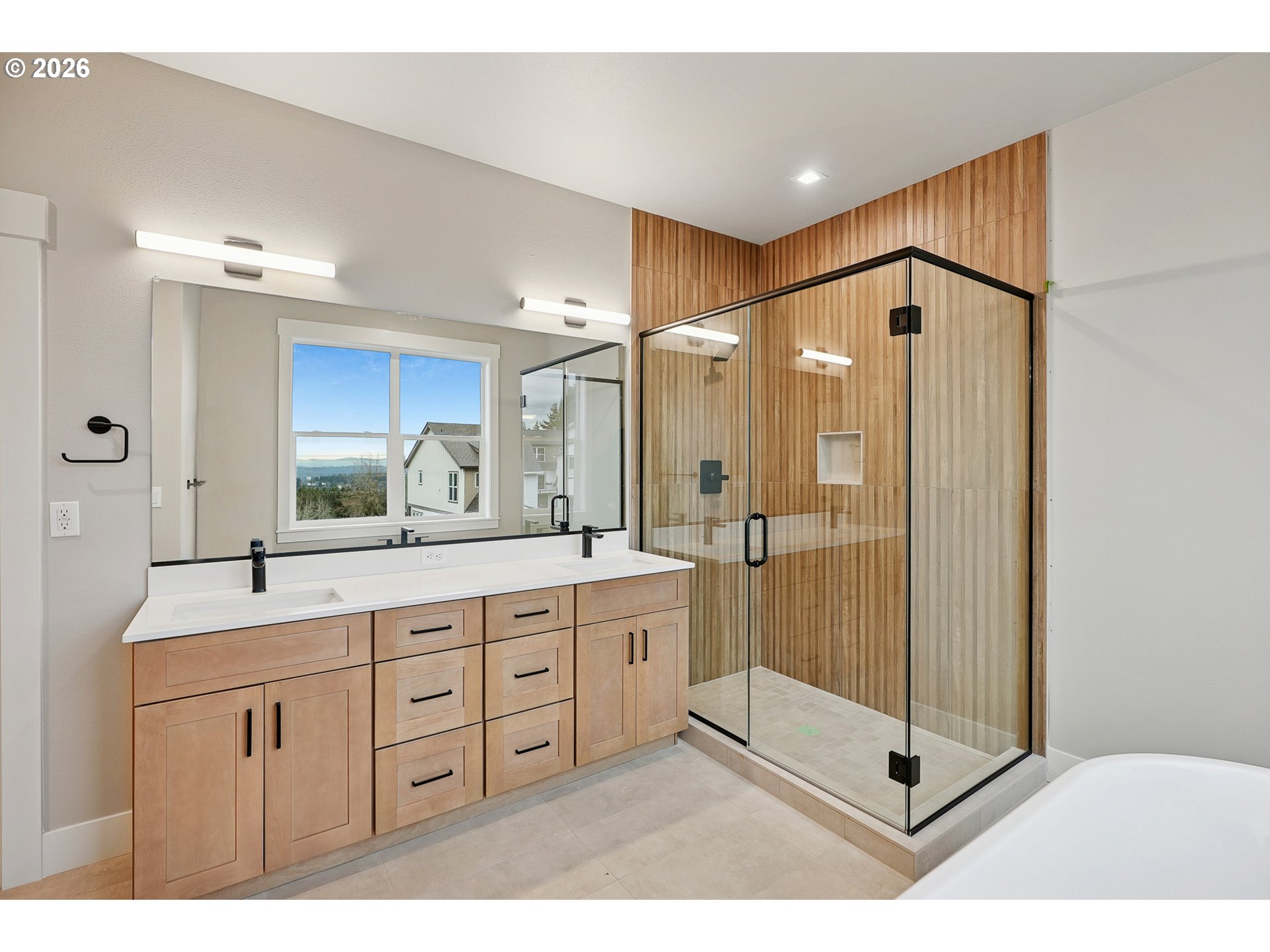 8819 Southwest 176th Avenue Beaverton, OR 97007 - Photo 17 of 41