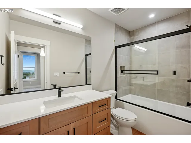 $869,000 | 8819 Southwest 176th Avenue, Beaverton, OR 97007