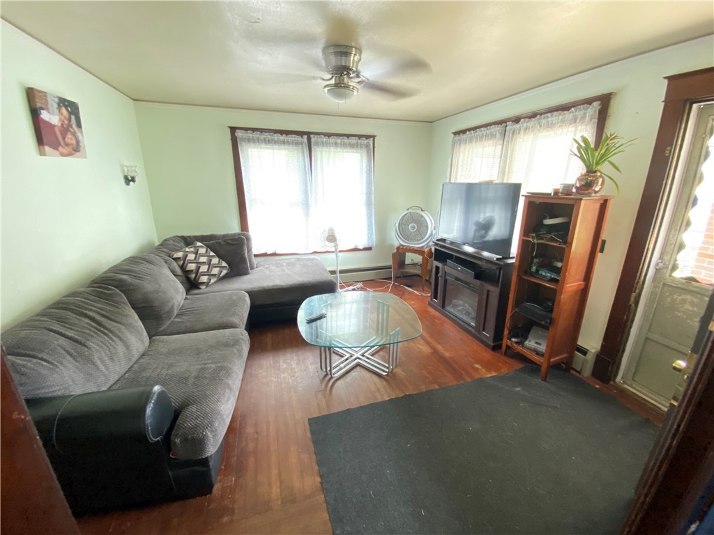 72 Oak Street Westerly, RI 02891 - Photo 22 of 37 Apt. A