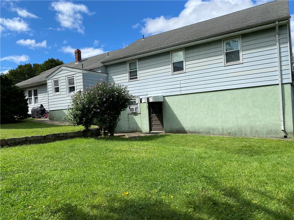 72 Oak Street Westerly, RI 02891 - Photo 34 of 37 Apt. B