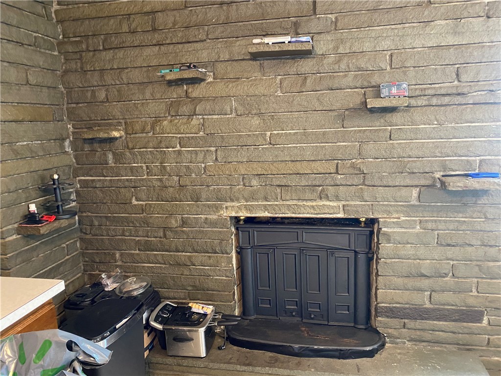 72 Oak Street Westerly, RI 02891 - Photo 5 of 37 Apt. B