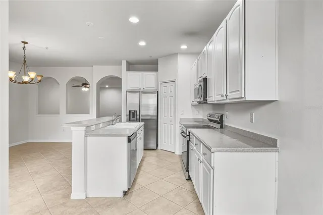 $2,200 | 7928 Limestone Lane, Unit 19105, Sarasota, FL 34233