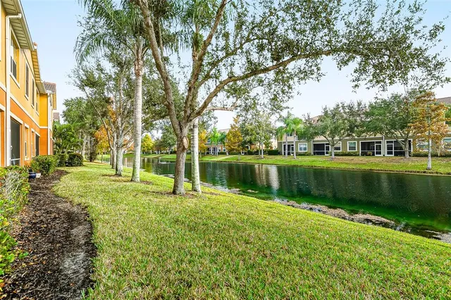 $2,200 | 7928 Limestone Lane, Unit 19105, Sarasota, FL 34233