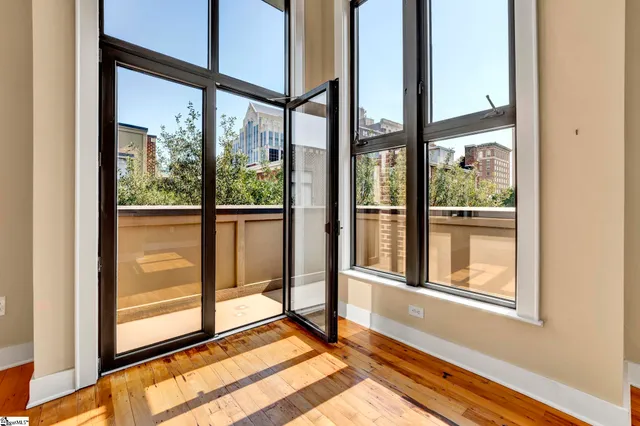 $1,850 | 224 South Laurens Street, Unit 410, Greenville, SC 29601