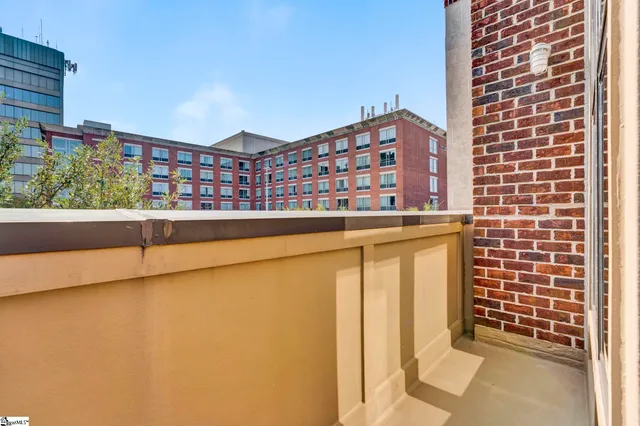 $1,850 | 224 South Laurens Street, Unit 410, Greenville, SC 29601