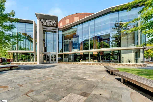 $1,850 | 224 South Laurens Street, Unit 410, Greenville, SC 29601