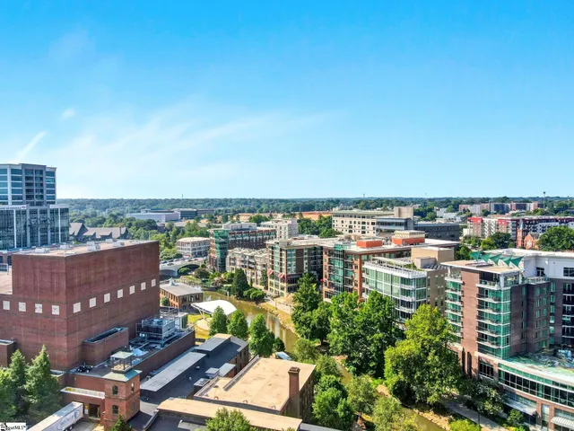 $1,850 | 224 South Laurens Street, Unit 410, Greenville, SC 29601