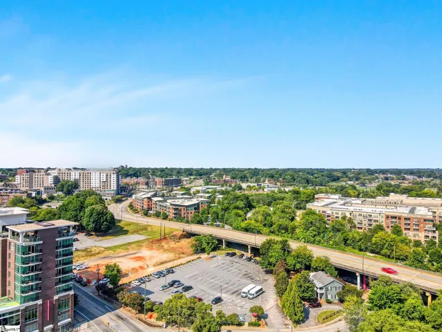 $1,850 | 224 South Laurens Street, Unit 410, Greenville, SC 29601
