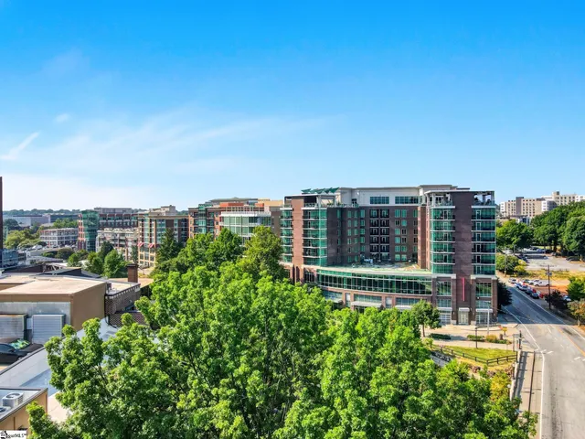 $1,850 | 224 South Laurens Street, Unit 410, Greenville, SC 29601