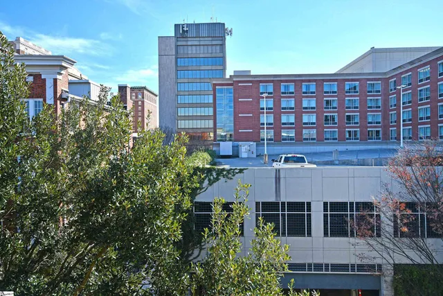 $1,850 | 224 South Laurens Street, Unit 410, Greenville, SC 29601