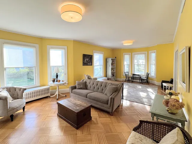 $815,000 | 887 Chestnut Street, Manchester, NH 03104