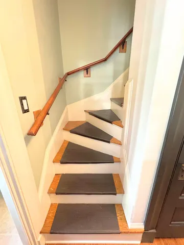 $815,000 | 887 Chestnut Street, Manchester, NH 03104