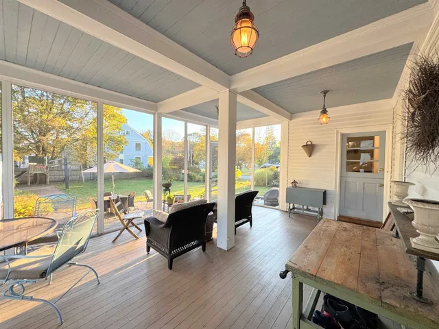 $815,000 | 887 Chestnut Street, Manchester, NH 03104