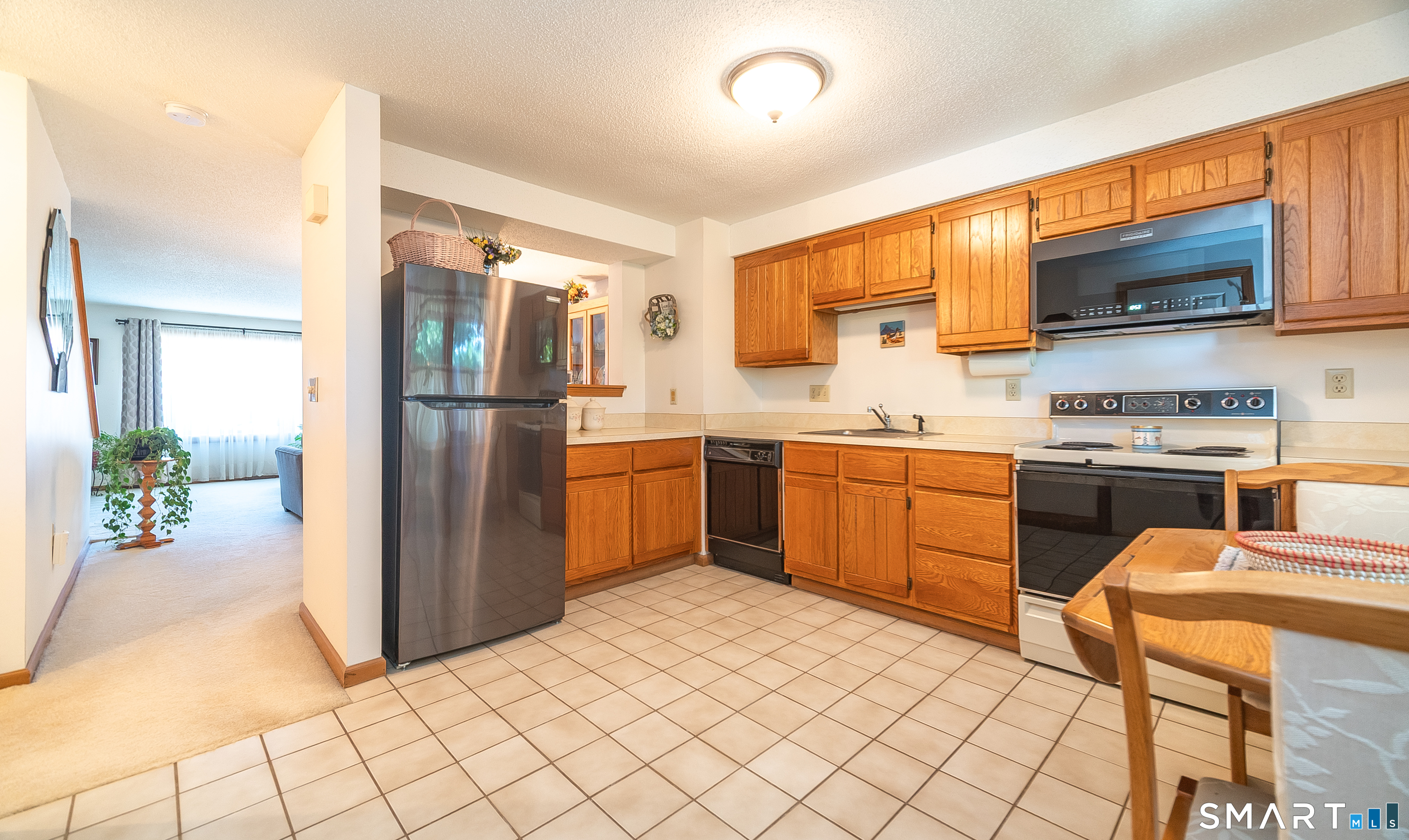 690 North Colony Road, Unit 2 Meriden, CT 06450 - Photo 8 of 27 Gallery Image 8