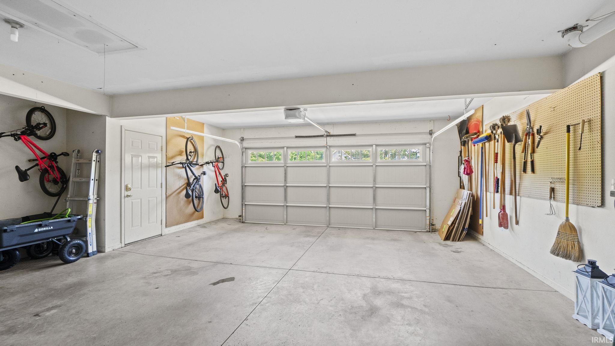 2121 Point Wood Road Fort Wayne, IN 46818 - Photo 29 of 36