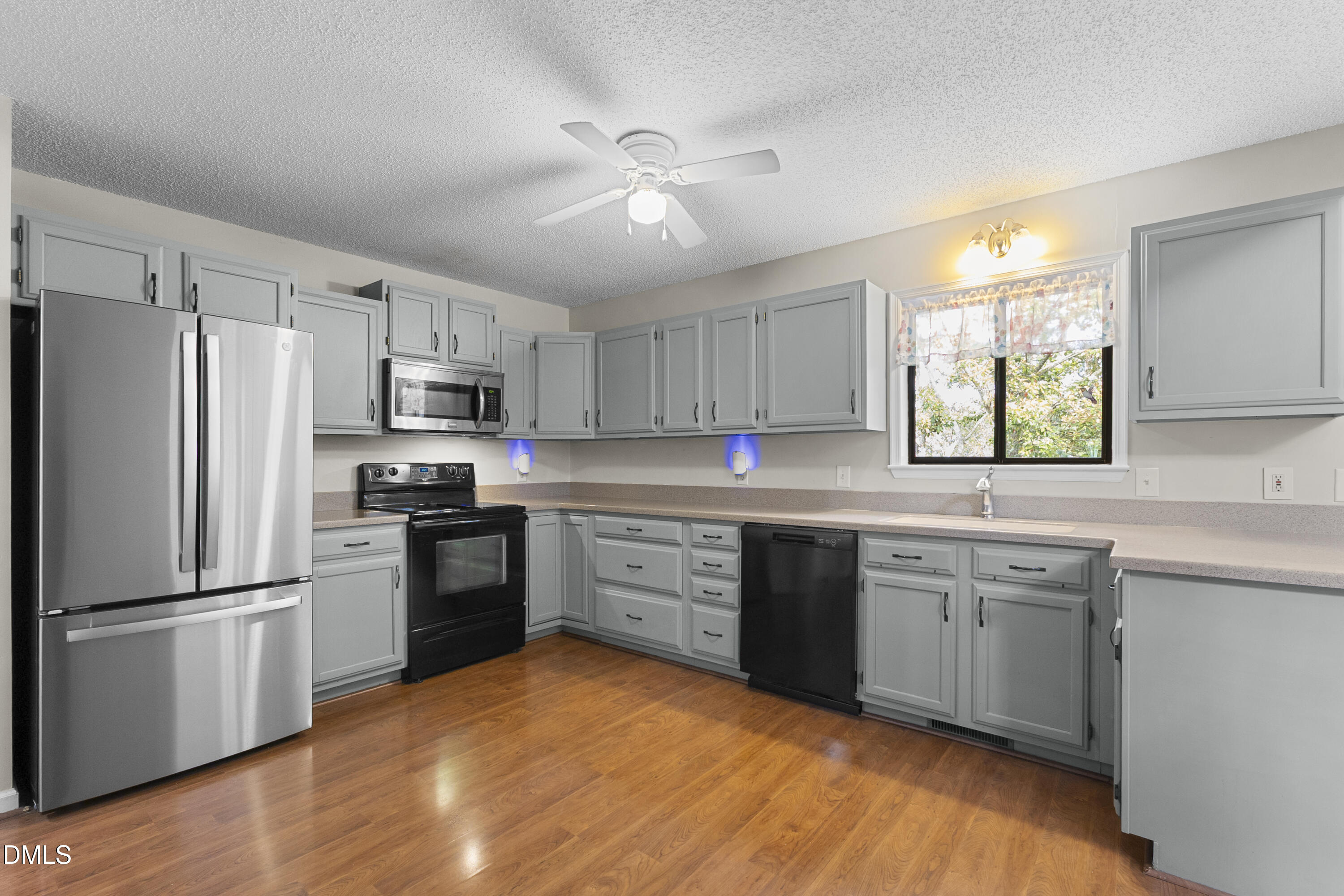 17 Coldstream Lane, Unit 6 Pinehurst, NC 28374 - Photo 47 of 62 17_coldstream_kitchen_3