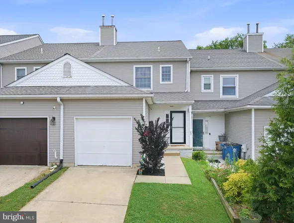 $305,000 | 23 South Merriment Drive, Newark, DE 19702