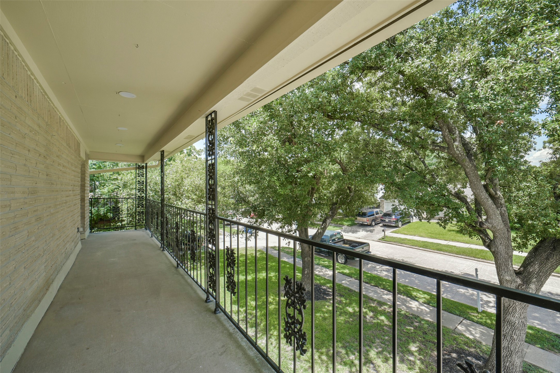 18606 Mellowgrove Lane Spring, TX 77379 - Photo 28 of 43 Enjoy morning coffee