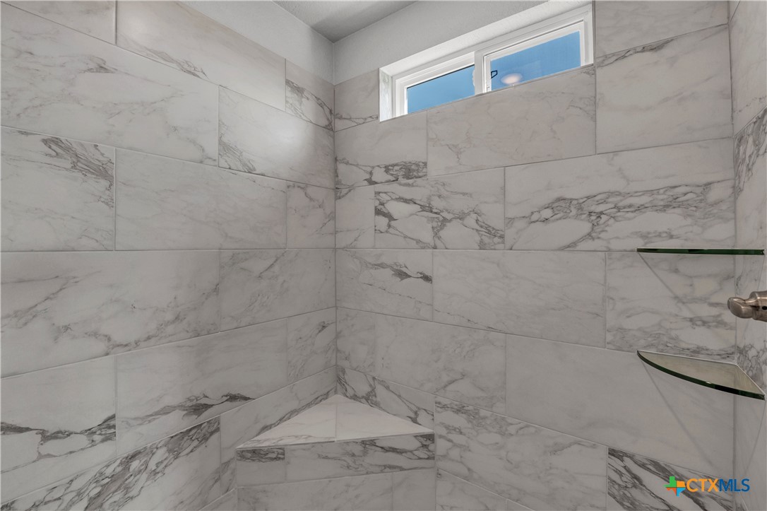 215 Overlook Trail Copperas Cove, TX 76522 - Photo 25 of 36 a bathroom with a shower