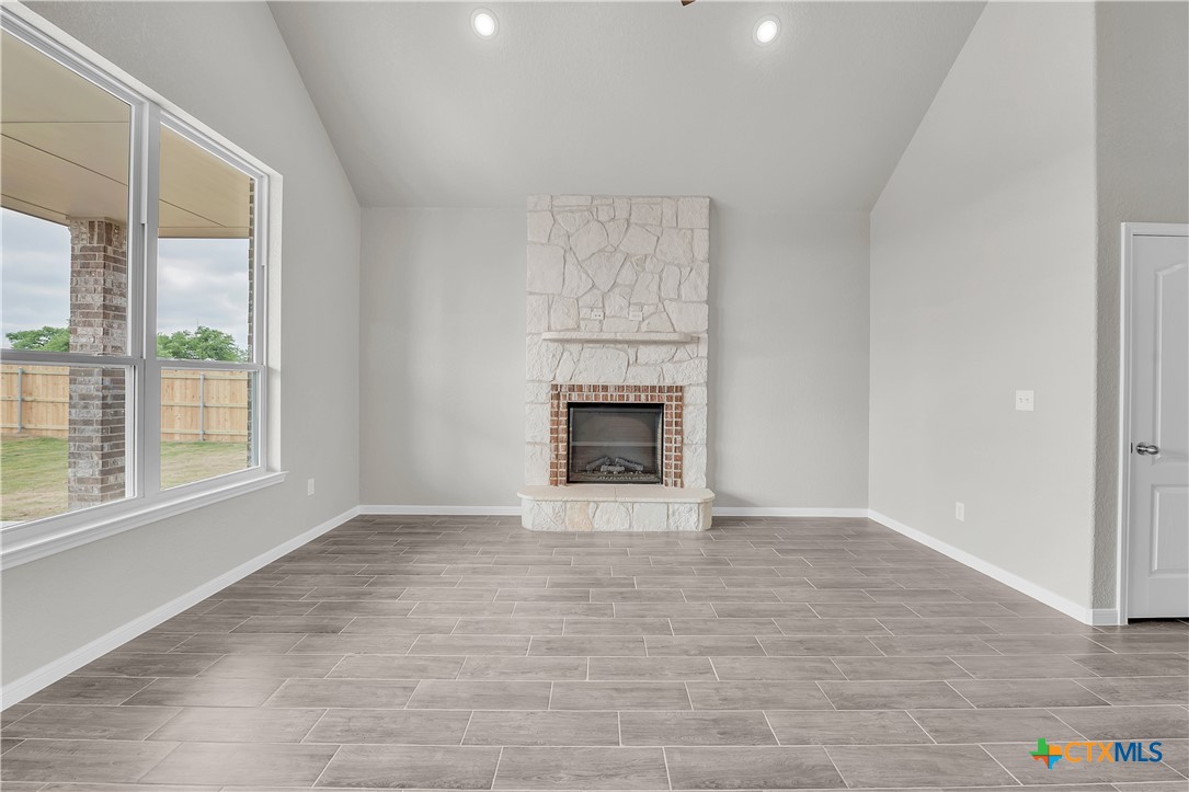 215 Overlook Trail Copperas Cove, TX 76522 - Photo 9 of 36 a view of an empty room with a window