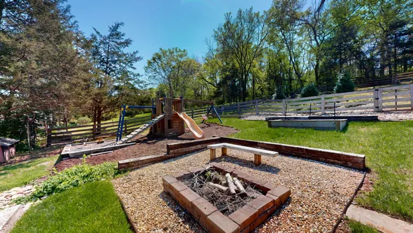 $749,900 | 1759 V.P. Lunn Drive, Spring Hill, TN 37174