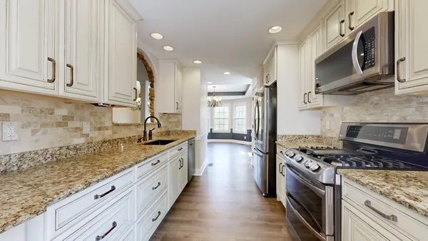 $749,900 | 1759 V.P. Lunn Drive, Spring Hill, TN 37174