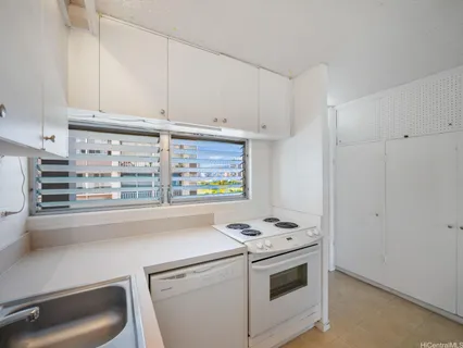 $415,000 | 2421 Ala Wai Boulevard, Unit 1202, Honolulu, HI 96815
