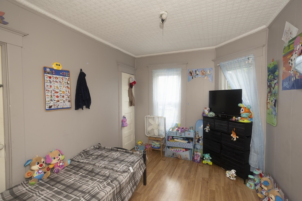 10 Monroe Street Springfield, MA 01109 - Photo 31 of 36