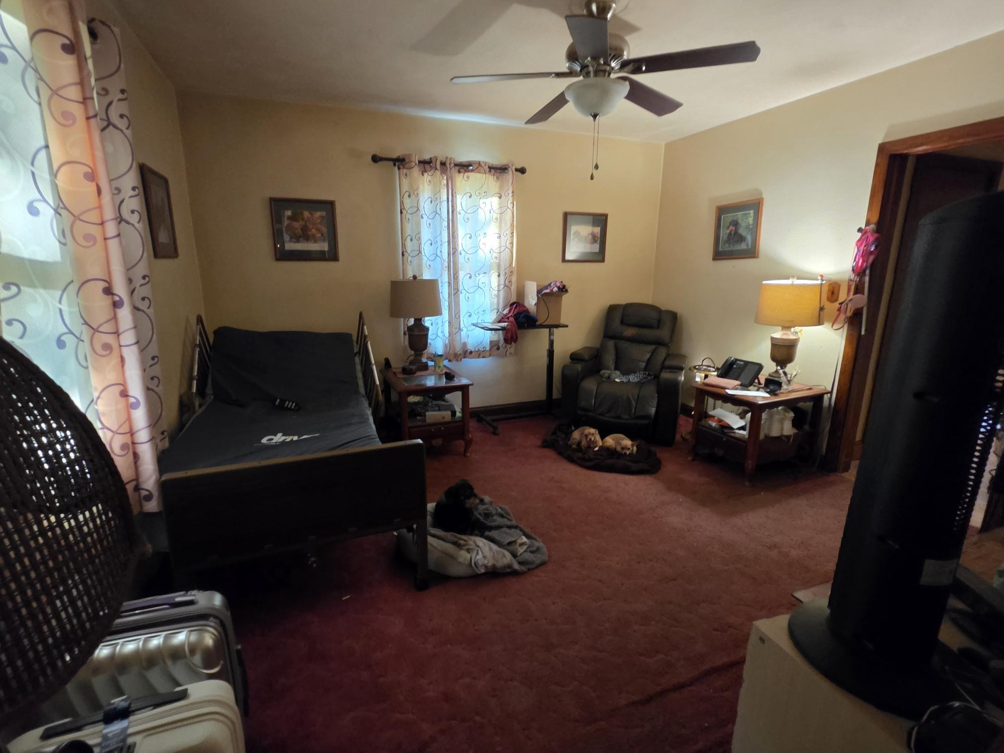 4215 Concord Road Erie, PA 16506 - Photo 7 of 14 1st Floor - Possible Bedroom/ Currently Used As An Extra Sitting Area