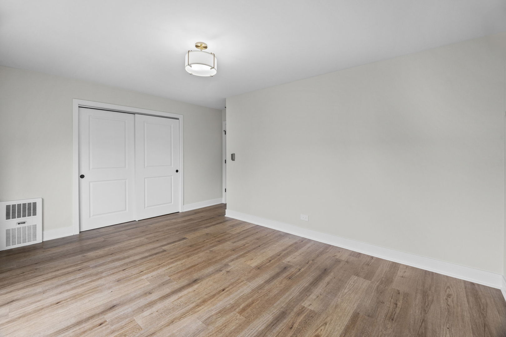 2400 Archbury Lane, Unit 2E Park Ridge, IL 60068 - Photo 13 of 18