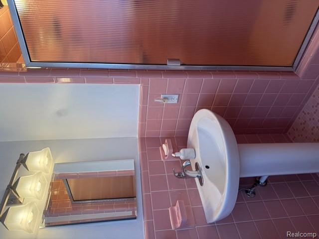 836 Harcourt Road Grosse Pointe Park, MI 48230 - Photo 17 of 20