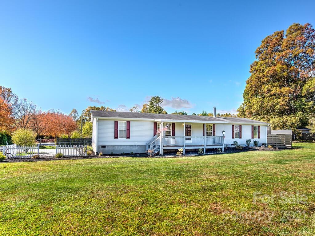 35 Old Case Road Fletcher, NC 28732 - Photo 2 of 31 Gallery Image 2