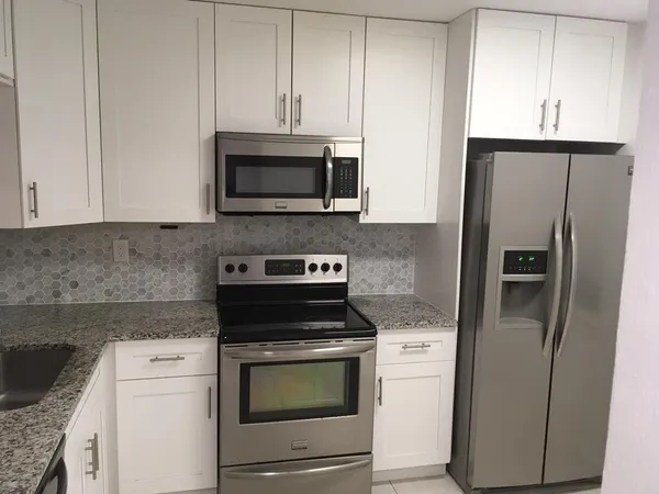 $2,050 | 2900 Northwest 42nd Avenue, Unit A409, Coconut Creek, FL 33066